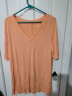 torrid Peach V-Neck Short Sleeve Tee